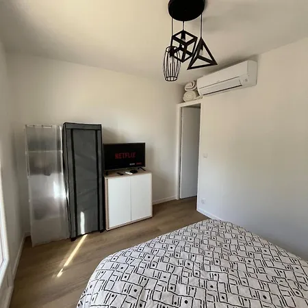 T2 Centre-ville, A Pied, Calme, 4 Couchages * Cavalaire-sur-Mer